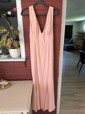 Fame & Partners Blush Pink V-Neck Tie Back Floor Length Gown Size 10
